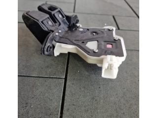 bontott NISSAN QASHQAI Csomagtérajtó Zárszerkezet