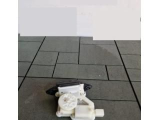 bontott NISSAN QASHQAI Csomagtérajtó Zárszerkezet