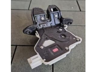 bontott NISSAN QASHQAI Csomagtérajtó Zárszerkezet