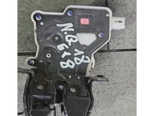 bontott NISSAN QASHQAI Csomagtérajtó Zárszerkezet