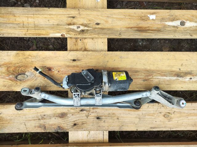 bontott NISSAN QASHQAI Első Ablaktörlő Szerkezet Motorral