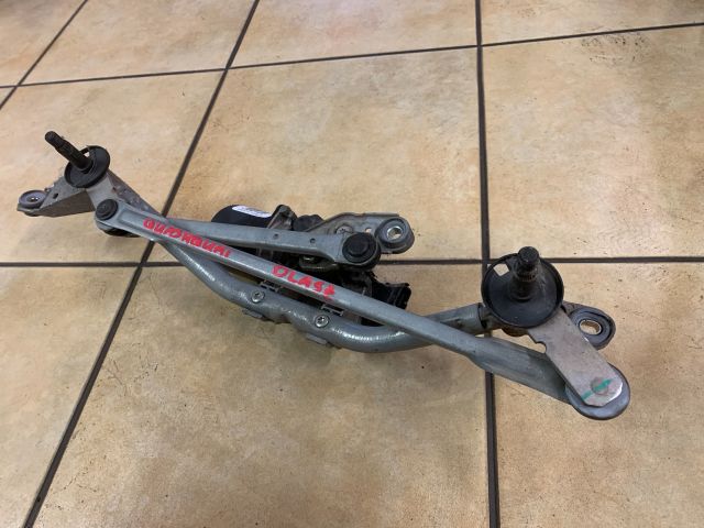 bontott NISSAN QASHQAI Első Ablaktörlő Szerkezet Motorral