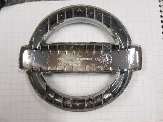 bontott NISSAN QASHQAI Első Embléma