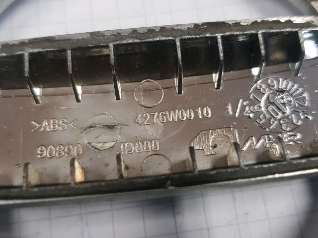 bontott NISSAN QASHQAI Első Embléma