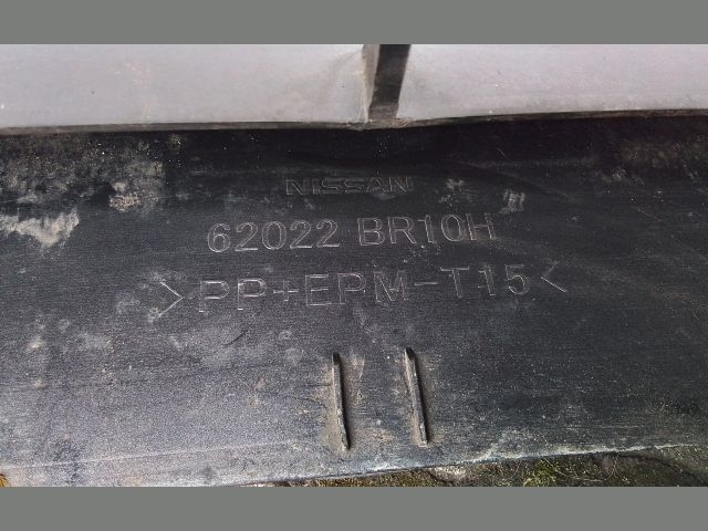 bontott NISSAN QASHQAI Első Lökhárító (Részeivel)