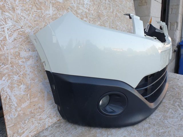 bontott NISSAN QASHQAI Első Lökhárító (Részeivel)