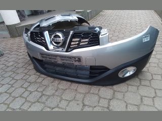 bontott NISSAN QASHQAI Első Lökhárító (Részeivel)