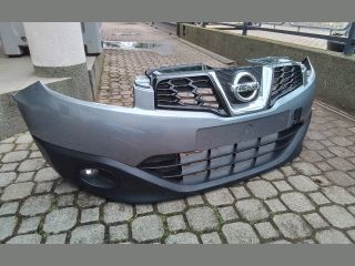 bontott NISSAN QASHQAI Első Lökhárító (Részeivel)