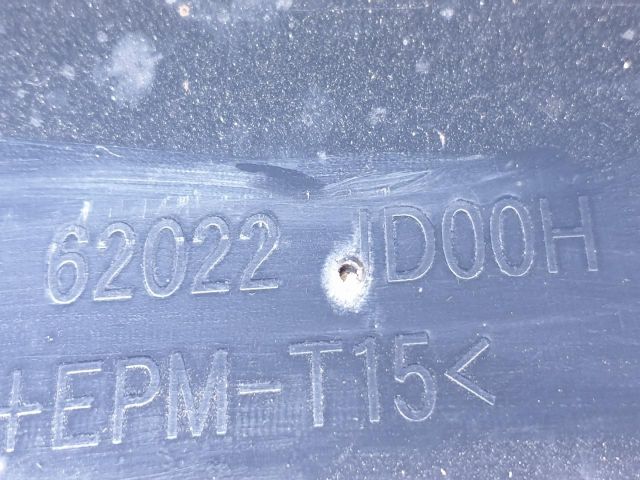 bontott NISSAN QASHQAI Első Lökhárító (Részeivel)