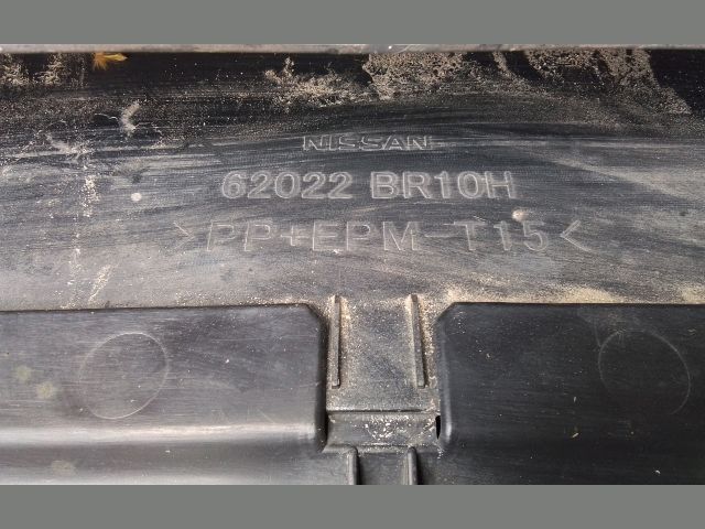 bontott NISSAN QASHQAI Első Lökhárító (Részeivel)