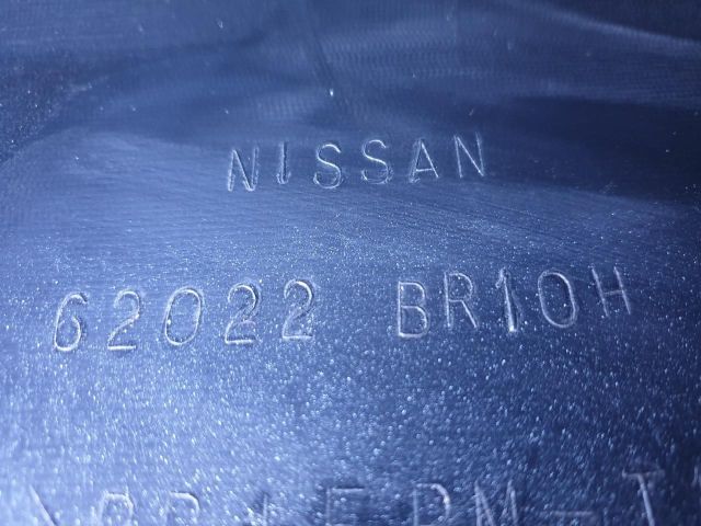 bontott NISSAN QASHQAI Első Lökhárító (Részeivel)