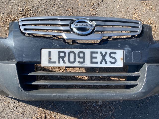 bontott NISSAN QASHQAI Első Lökhárító (Részeivel)