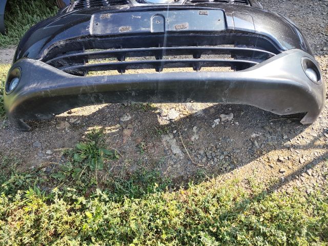 bontott NISSAN QASHQAI Első Lökhárító (Részeivel)