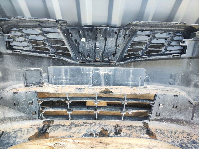 bontott NISSAN QASHQAI Első Lökhárító (Részeivel)