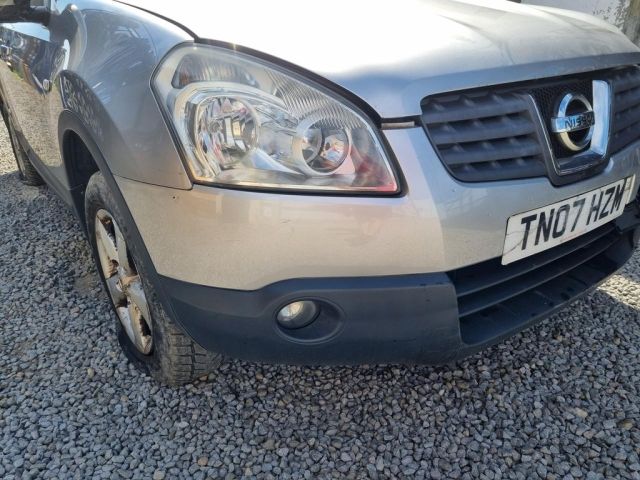 bontott NISSAN QASHQAI Első Lökhárító (Üresen)