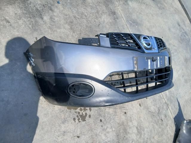 bontott NISSAN QASHQAI Első Lökhárító (Üresen)