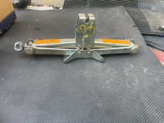 bontott NISSAN QASHQAI Emelő