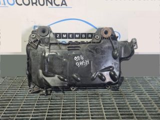 bontott NISSAN QASHQAI Felső Hűtőburkolat