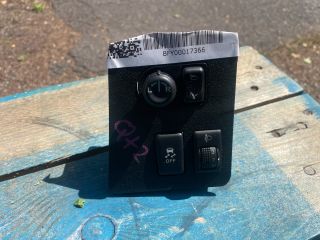 bontott NISSAN QASHQAI Fényszórómagasság Állító Kapcsoló