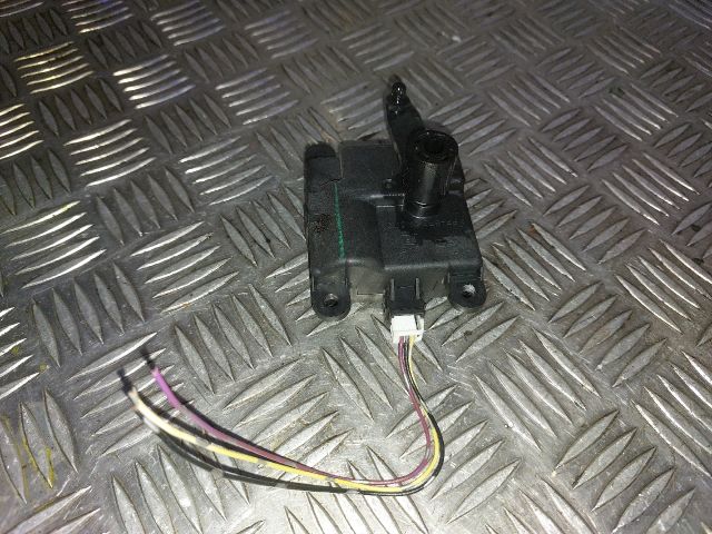 bontott NISSAN QASHQAI Fűtés Állító Motor