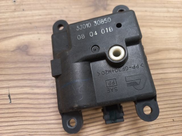 bontott NISSAN QASHQAI Fűtés Állító Motor