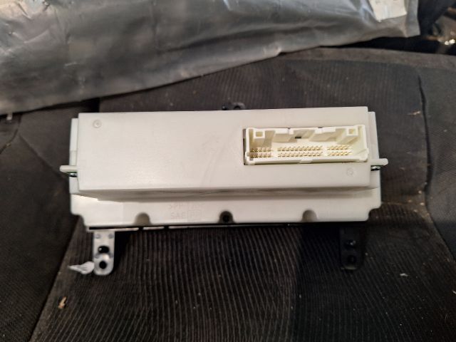 bontott NISSAN QASHQAI Fűtéskapcsoló (digit klímás)