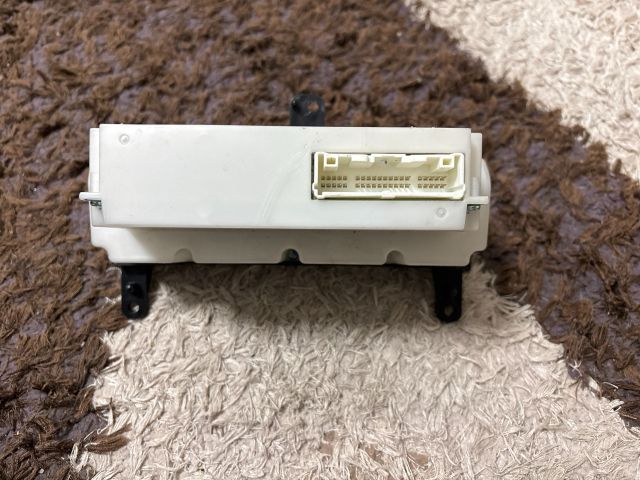 bontott NISSAN QASHQAI Fűtéskapcsoló (digit klímás)