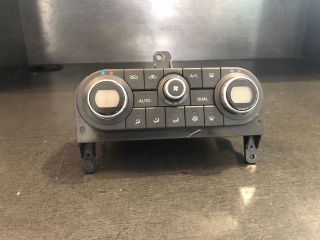 bontott NISSAN QASHQAI Fűtéskapcsoló (digit klímás)