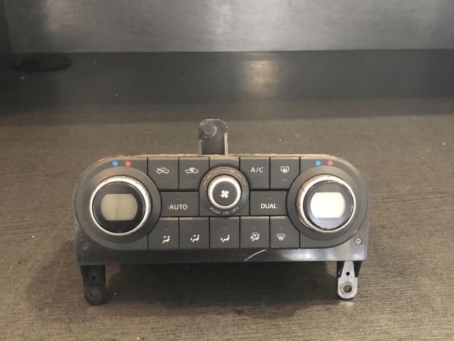 bontott NISSAN QASHQAI Fűtéskapcsoló (digit klímás)