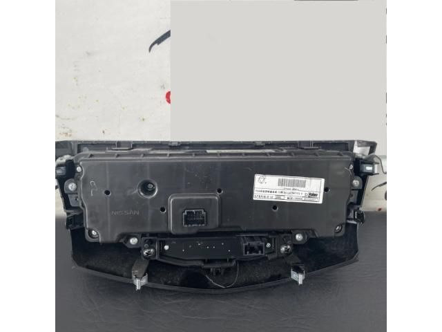 bontott NISSAN QASHQAI Fűtéskapcsoló (digit klímás)