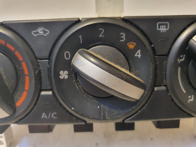 bontott NISSAN QASHQAI Fűtéskapcsoló (manuális klímás)