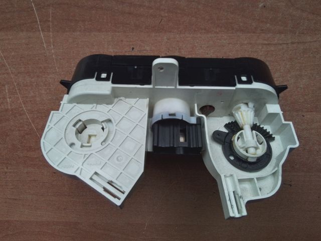 bontott NISSAN QASHQAI Fűtéskapcsoló