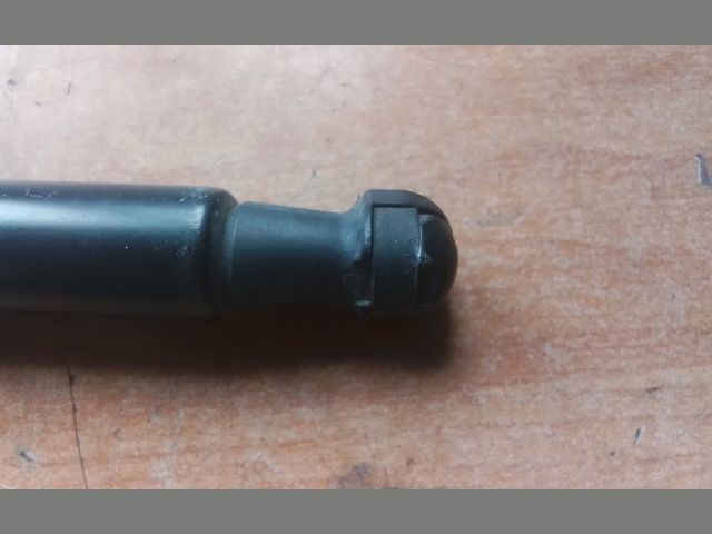 bontott NISSAN QASHQAI Gázrugós Kitámasztó Teleszkóp Csomagtérajtó (Pozíciófüggetlen)