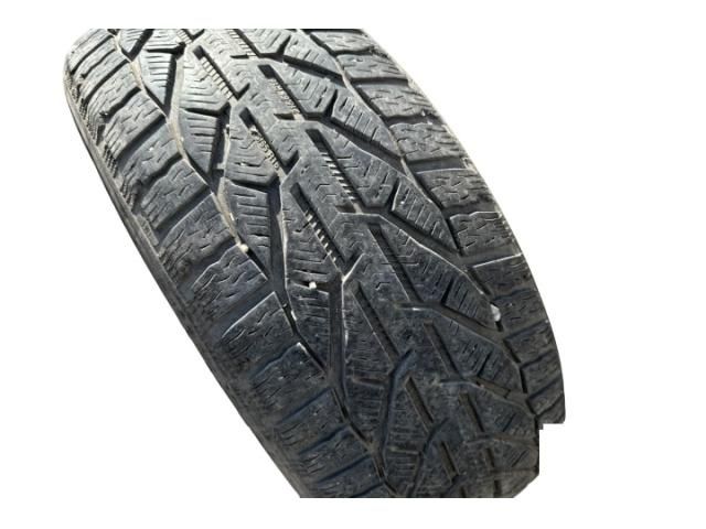 bontott NISSAN QASHQAI Gumiabroncs (1 db)