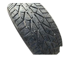 bontott NISSAN QASHQAI Gumiabroncs (1 db)