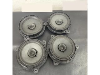 bontott NISSAN QASHQAI Hangszóró Szett