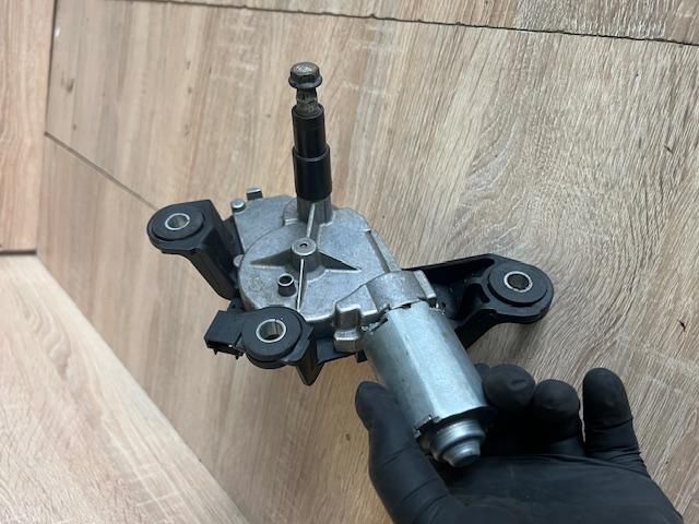 bontott NISSAN QASHQAI Hátsó Ablaktörlő Motor