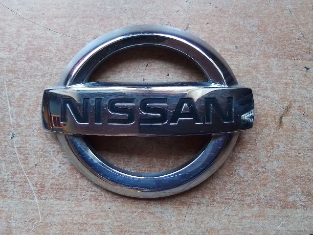 bontott NISSAN QASHQAI Hátsó Embléma