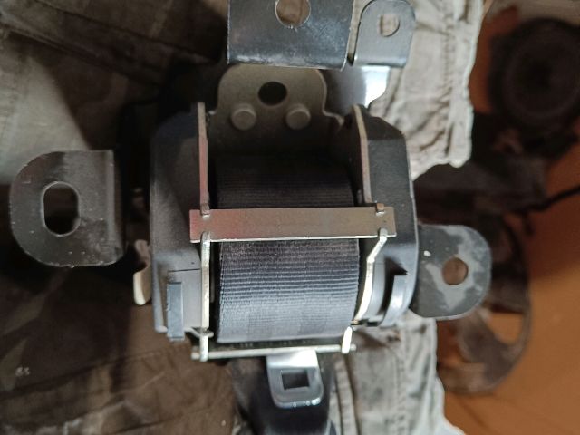 bontott NISSAN QASHQAI Hátsó középső Biztonsági Öv Csat