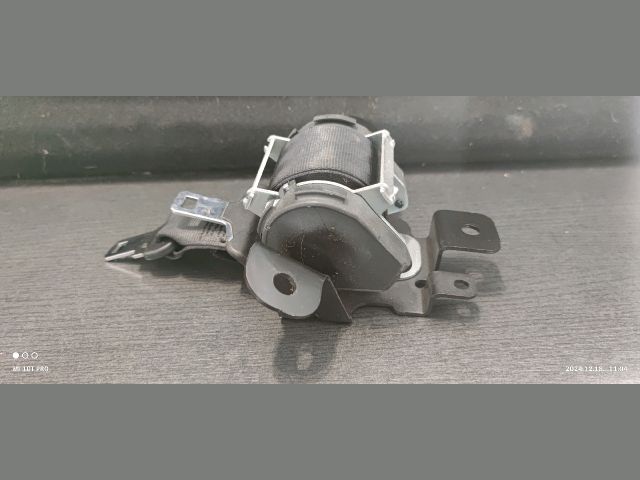 bontott NISSAN QASHQAI Hátsó középső Biztonsági Öv