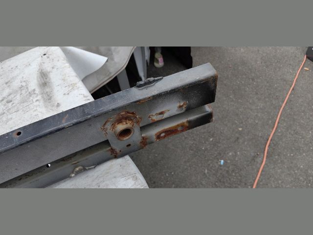 bontott NISSAN QASHQAI Hátsó Lökhárító Merevítő (Fém)