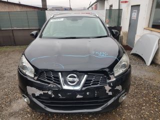 bontott NISSAN QASHQAI Hátsó Rendszámtábla Világítás