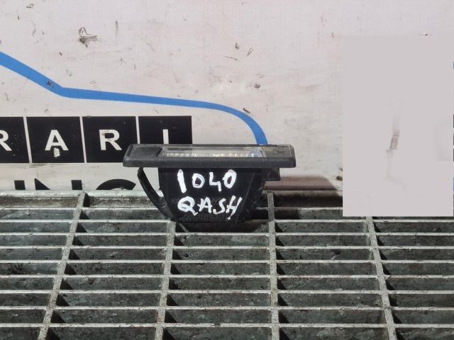 bontott NISSAN QASHQAI Hátsó Rendszámtábla Világítás