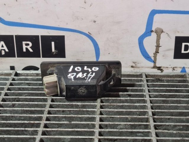 bontott NISSAN QASHQAI Hátsó Rendszámtábla Világítás