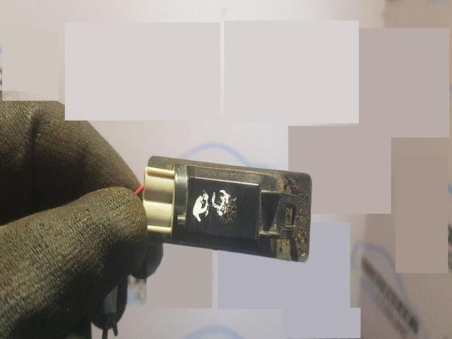 bontott NISSAN QASHQAI Hátsó Rendszámtábla Világítás