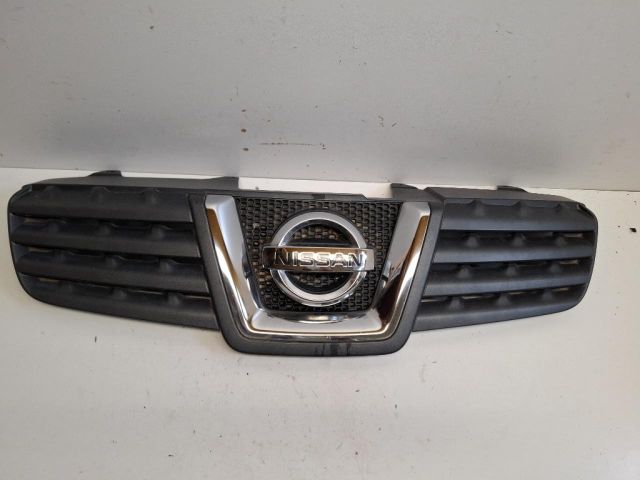 bontott NISSAN QASHQAI Hűtőrács
