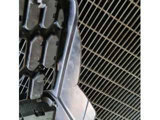 bontott NISSAN QASHQAI Hűtőrács
