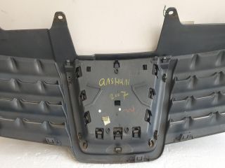 bontott NISSAN QASHQAI Hűtőrács