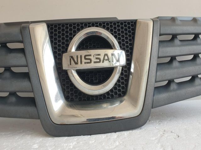 bontott NISSAN QASHQAI Hűtőrács