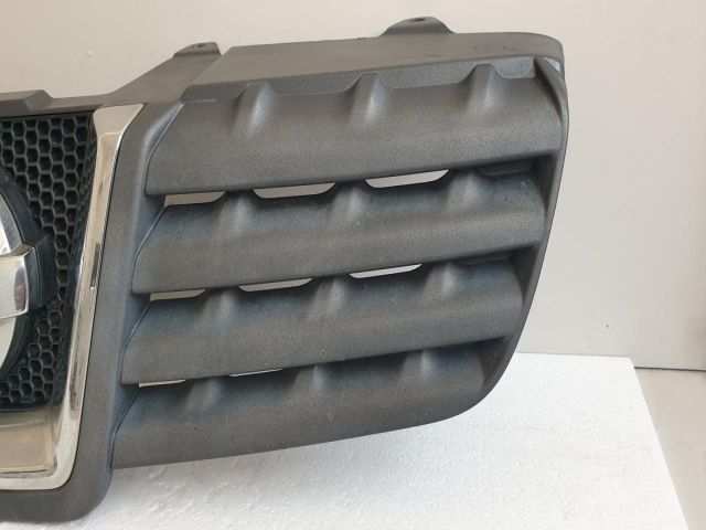 bontott NISSAN QASHQAI Hűtőrács